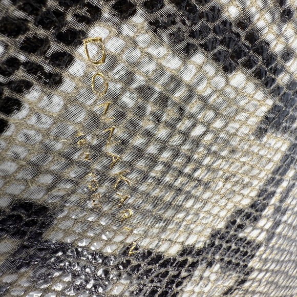 Donna Karan Black and Cream Hobo Bag - Picture 14 of 16